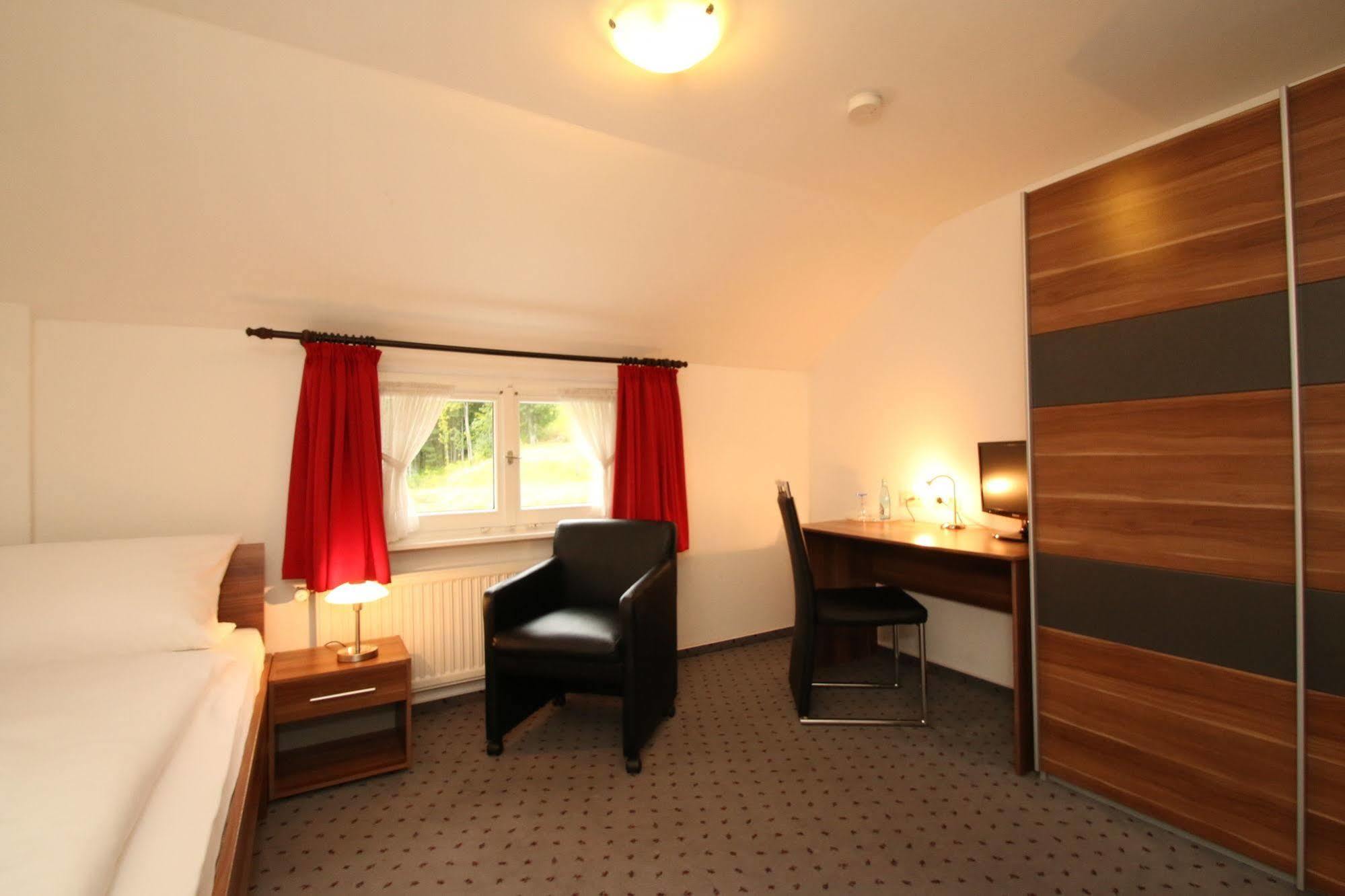 Hotel Landgasthof Adler Altenrond Luaran gambar